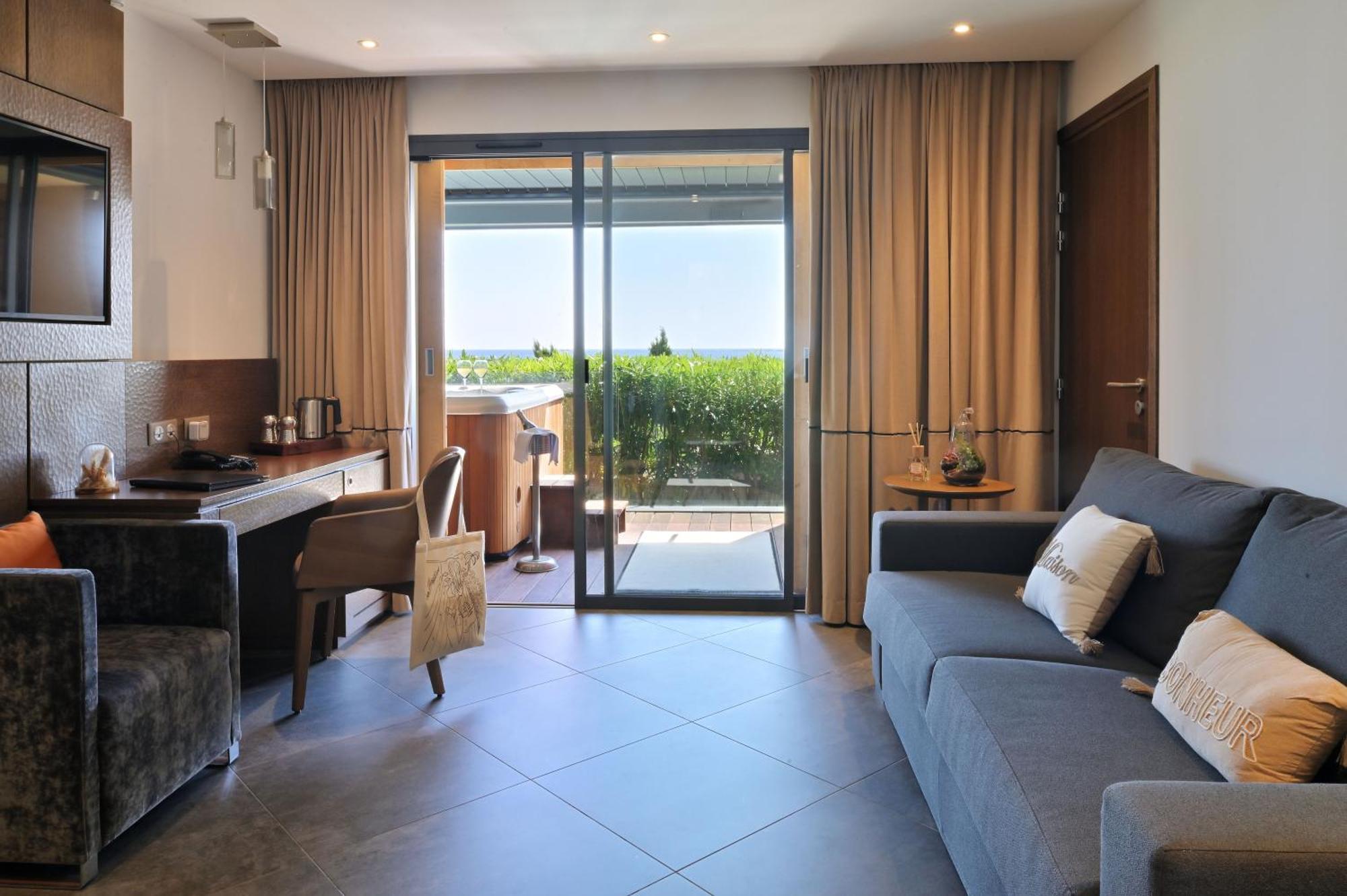 Hotel Le Week End Ajaccio  Esterno foto